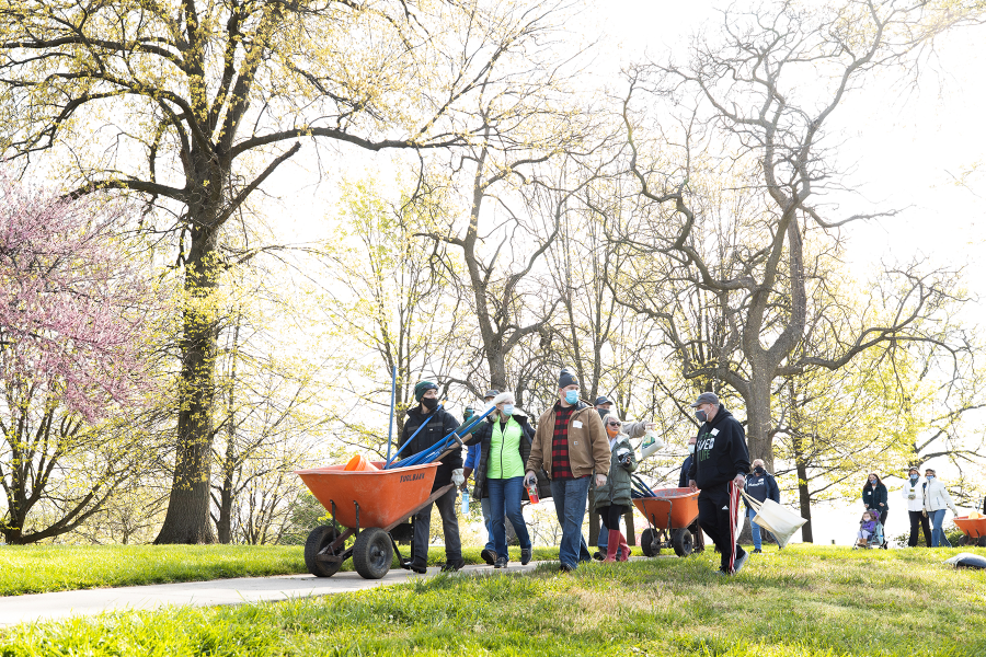 LifeCenter-TreePlanting-100