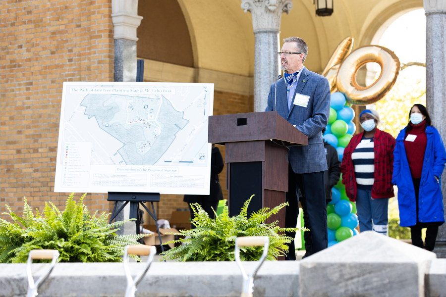 LifeCenter-TreePlanting-62