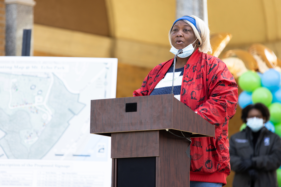 LifeCenter-TreePlanting-85